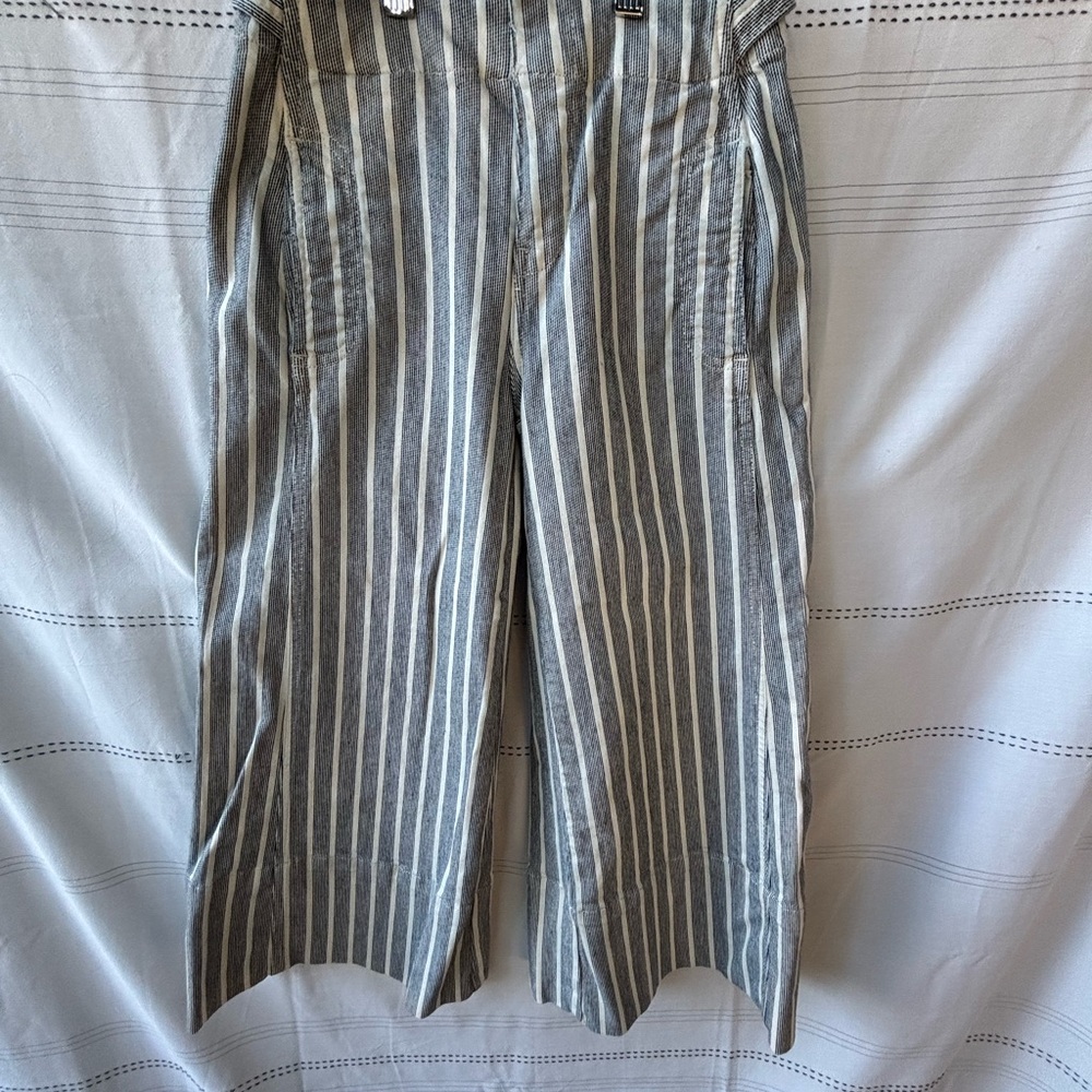 Pilcro Wide-Leg Striped Linen Blend Pants in Gray and White - Picture 2 of 7